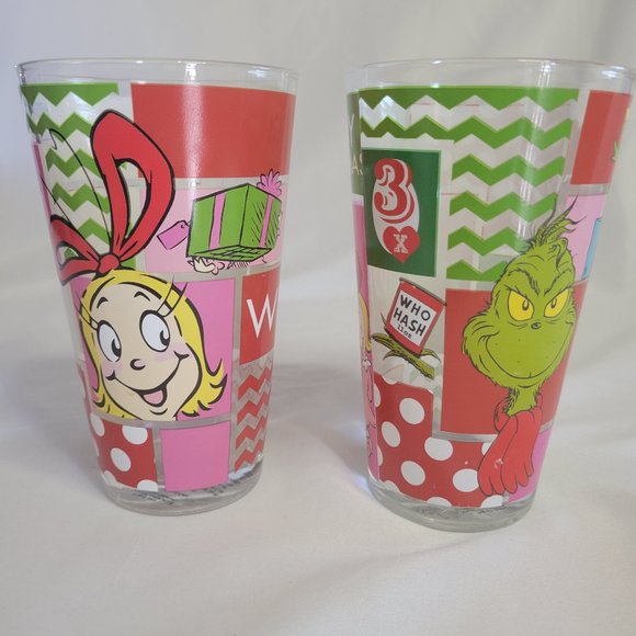 Dr. Seuss Merry Grinchmas/Sweet Dreams 16 oz Drinking Glasses (2) - Picture 3 of 6